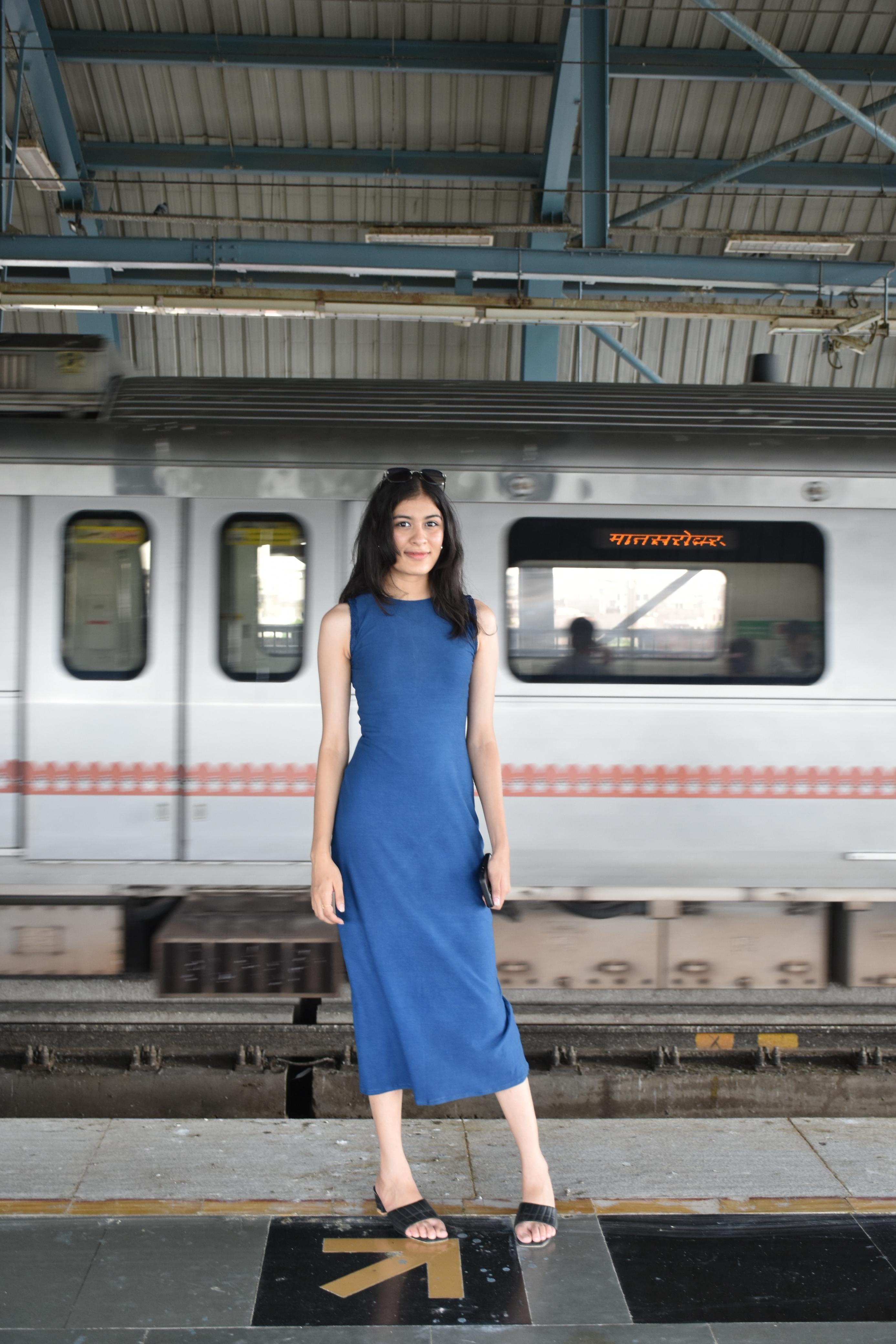 Nisarg Blue Bodycon Dress – Timeless Fit, Modern Vibe